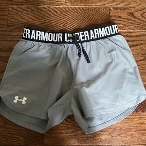 Under armour girls athletic shorts. Size medium. Grey.